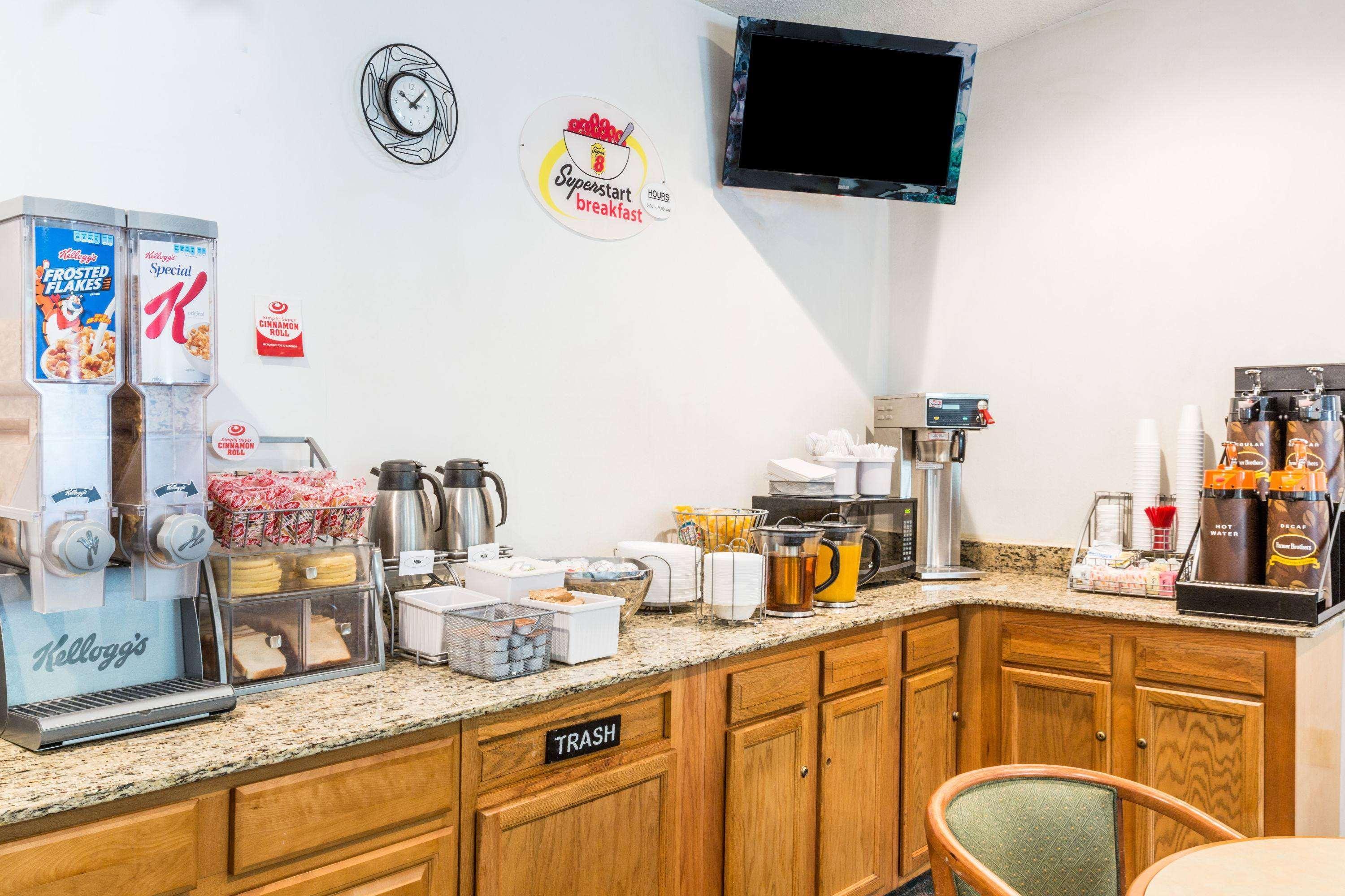 Hotel Super 8 By Wyndham East Stroudsburg - Poconos Esterno foto