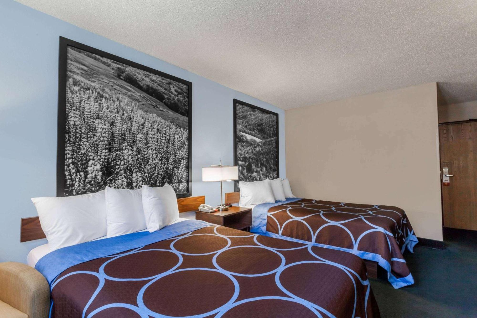 Hotel Super 8 By Wyndham East Stroudsburg - Poconos Esterno foto