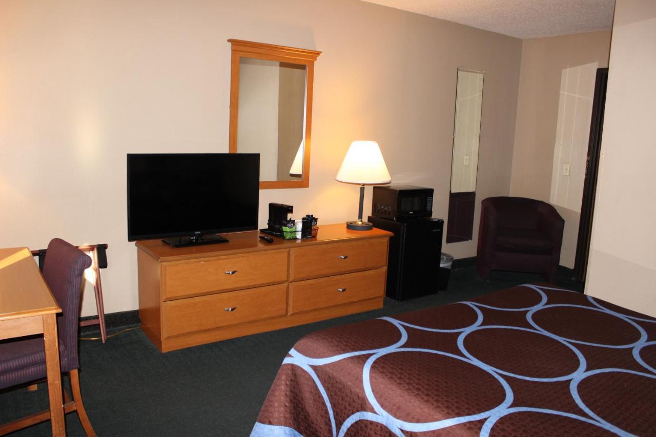 Hotel Super 8 By Wyndham East Stroudsburg - Poconos Esterno foto