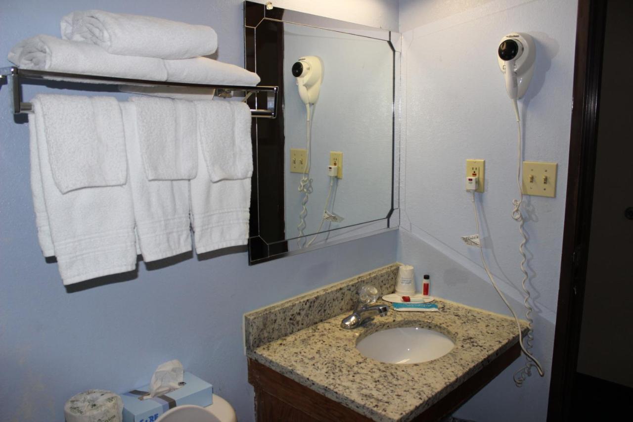 Hotel Super 8 By Wyndham East Stroudsburg - Poconos Esterno foto