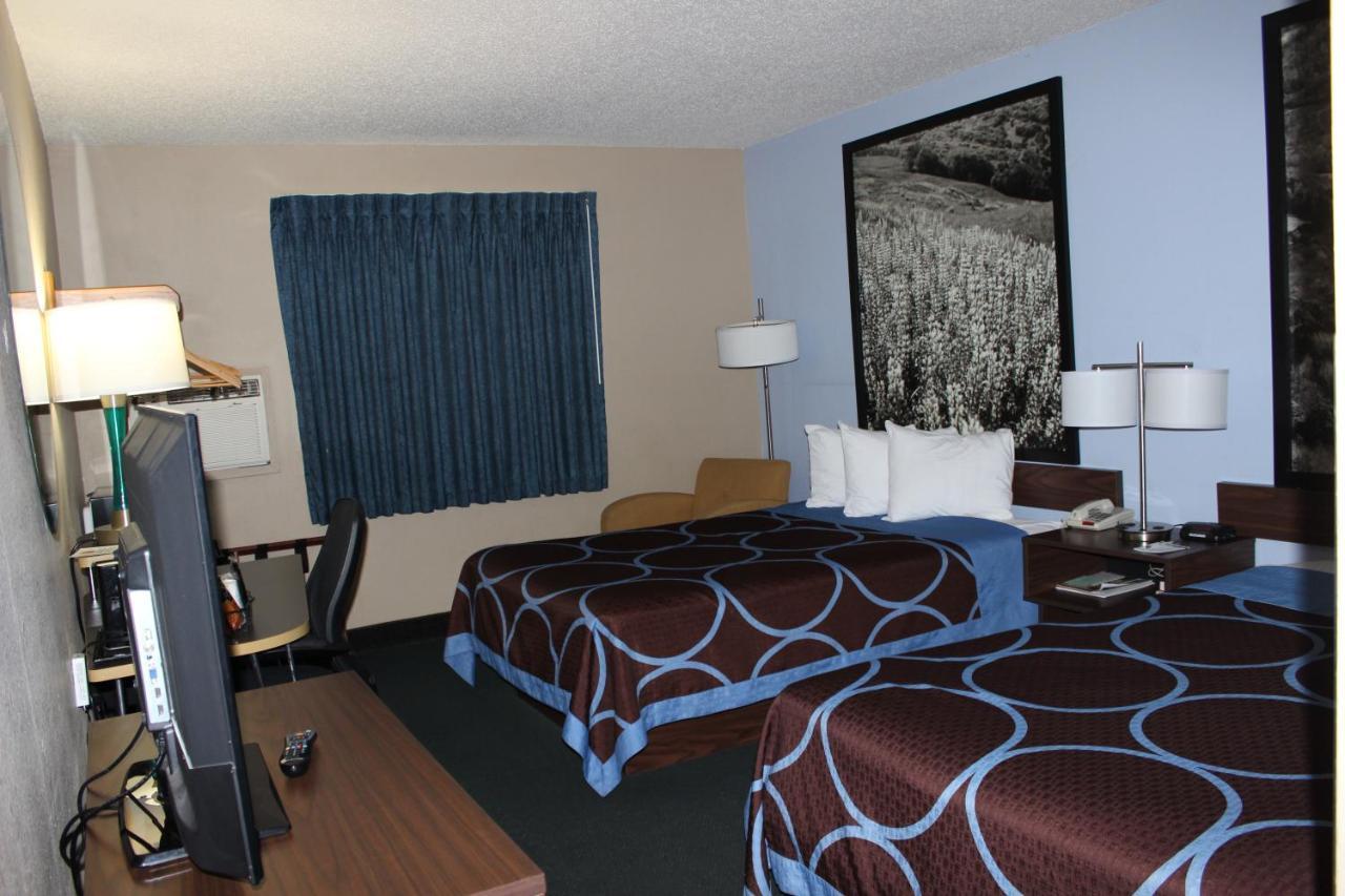 Hotel Super 8 By Wyndham East Stroudsburg - Poconos Esterno foto