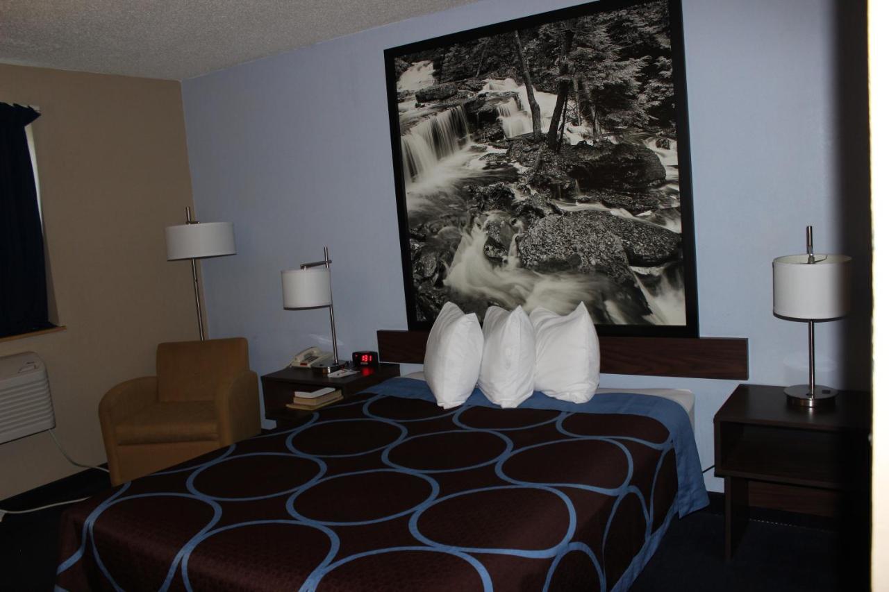 Hotel Super 8 By Wyndham East Stroudsburg - Poconos Esterno foto